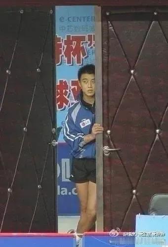 洗不白，根本洗不白！王皓竟然妖娆站在门后面，悄咪咪地偷看！


我滴妈呀，这事儿