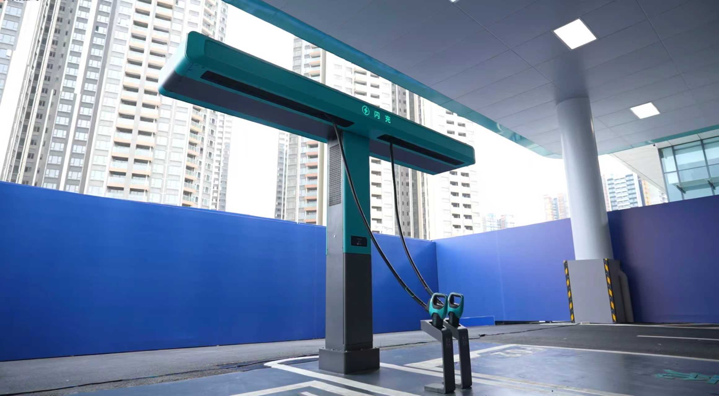 最近网上有很多声音啊，说比亚迪闪充技术太伤害电池，太影响电池寿命了，还有网友在说