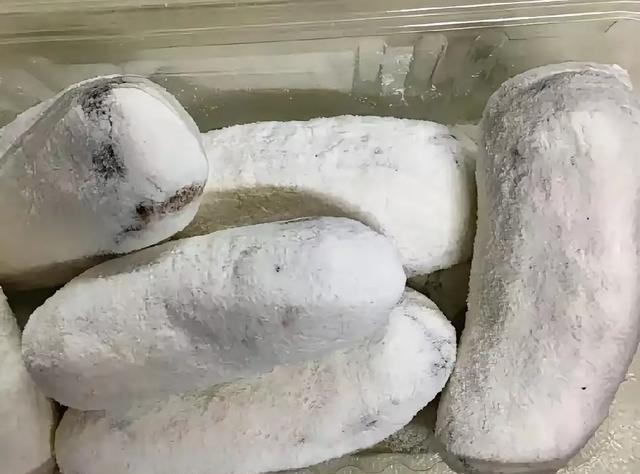 破案了

感谢评论区，原来叫“京果”（枕头京果）。这就去下单，味道确实绝绝子！