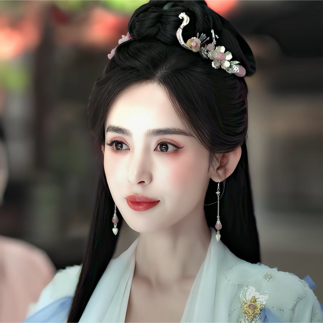 古力娜扎 成家班出来的含金量  家人们谁还没夸古力娜扎的打戏？《赴山海》里那舞剑