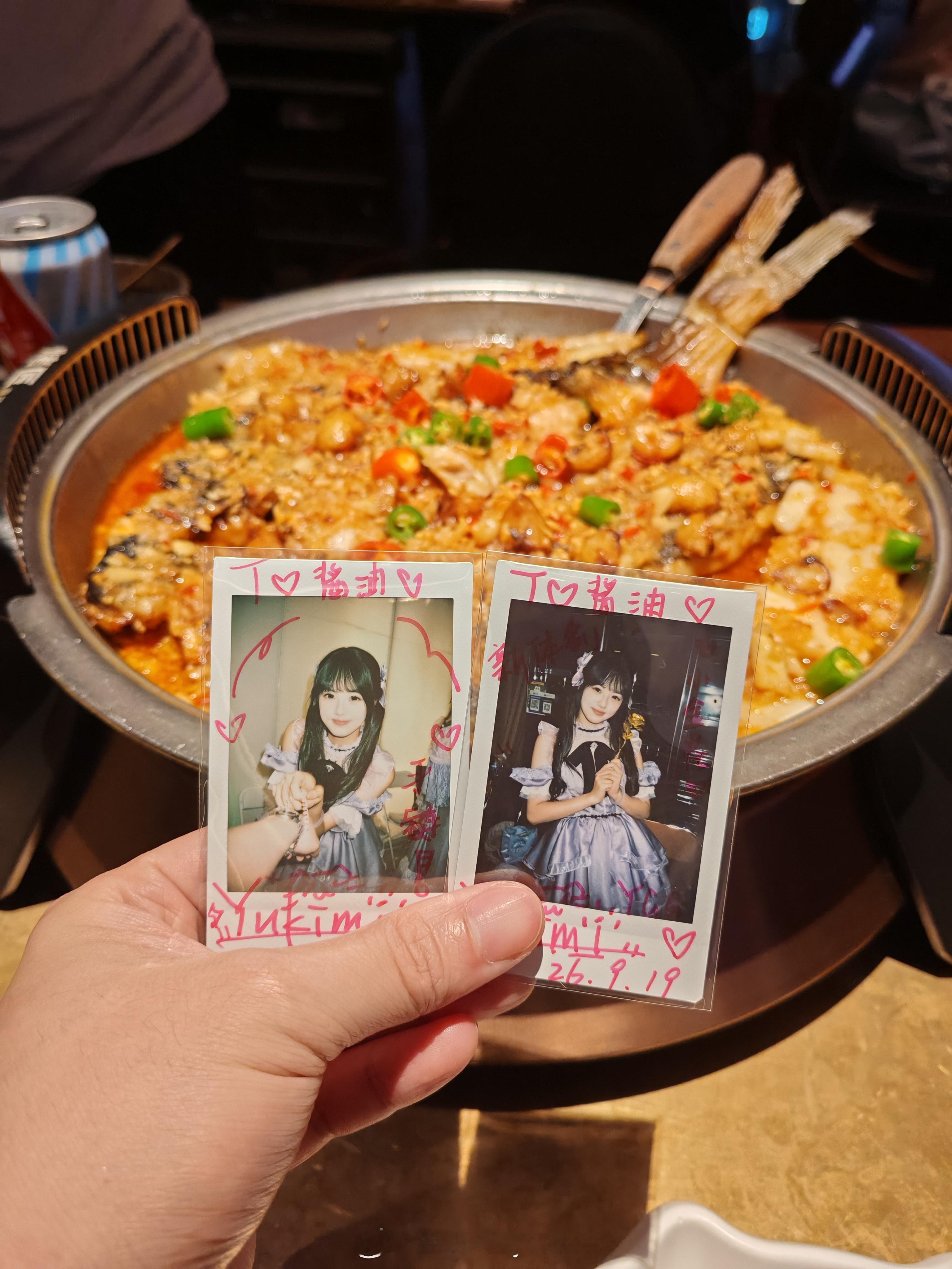 上楼就吃起来了 ​​​