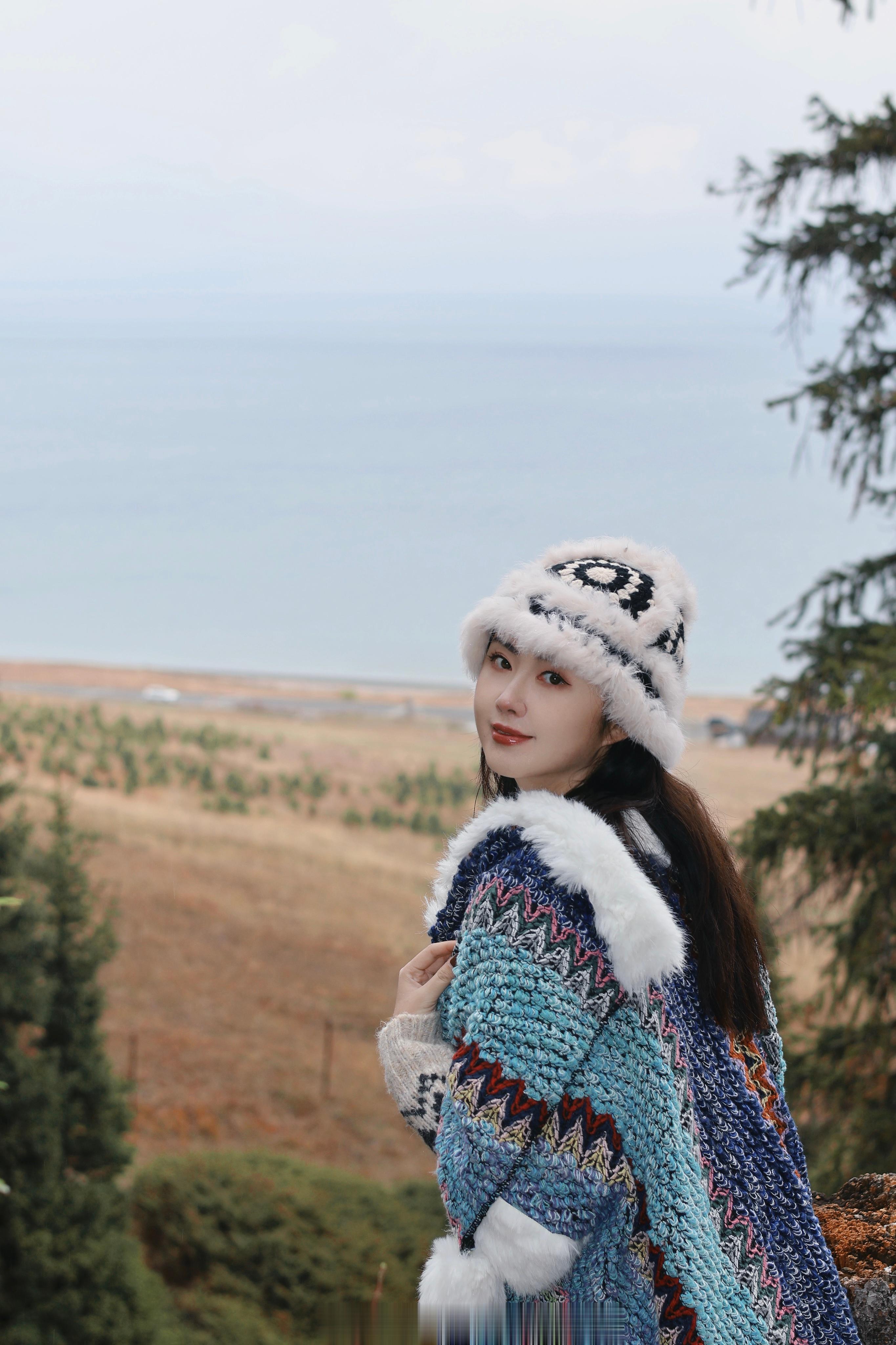 阴天的赛里木湖💙  ​​​