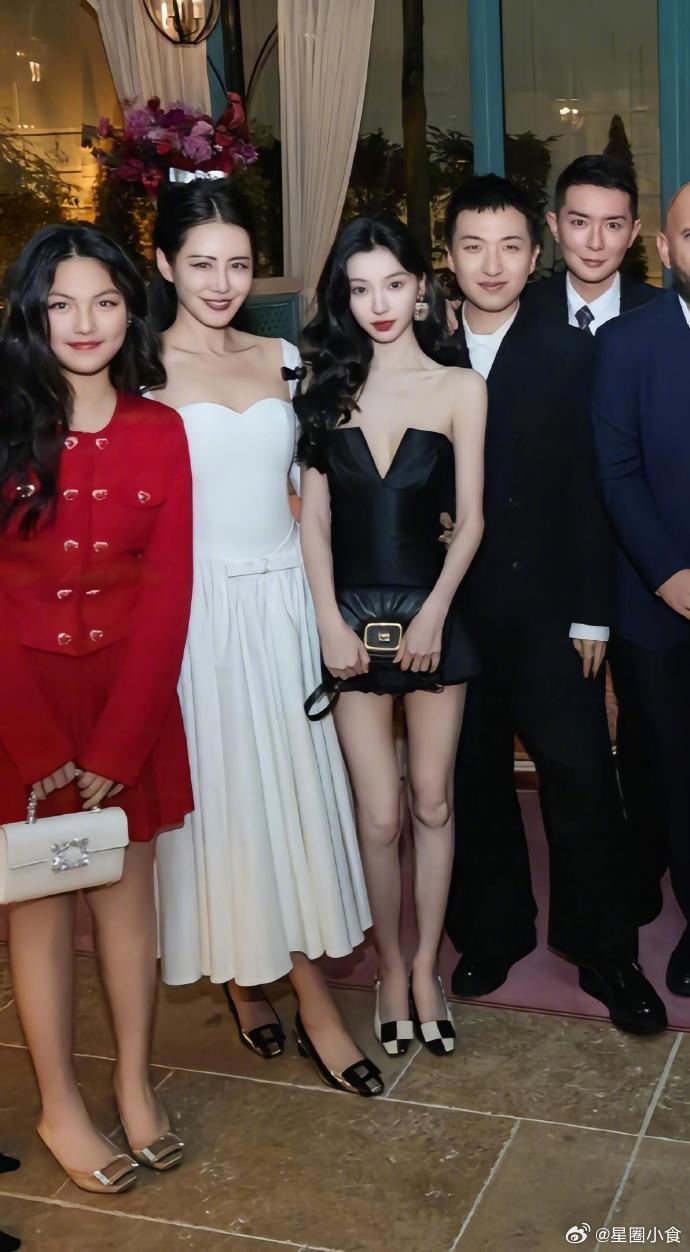 王诗龄易梦玲合照，王诗龄的打扮真的越来越有李湘的感觉了[傻眼] ​​​