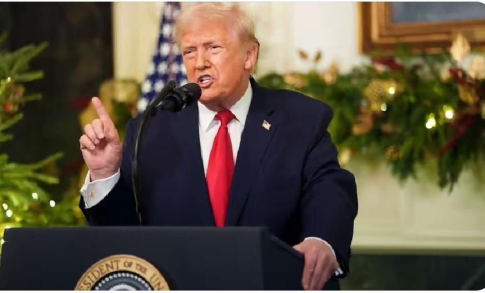 特朗普开了2026年一个大笑话！
特朗普又谈起委内瑞拉说道：“我们应该以法律和秩