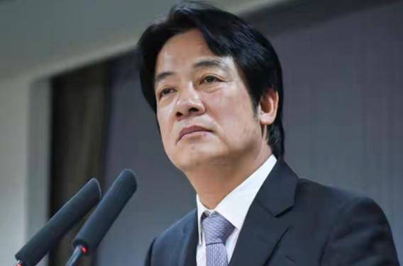 不光台湾民众议论纷纷，两岸都在关注这事！

赖清德明显坐不住了，台媒12月4日报