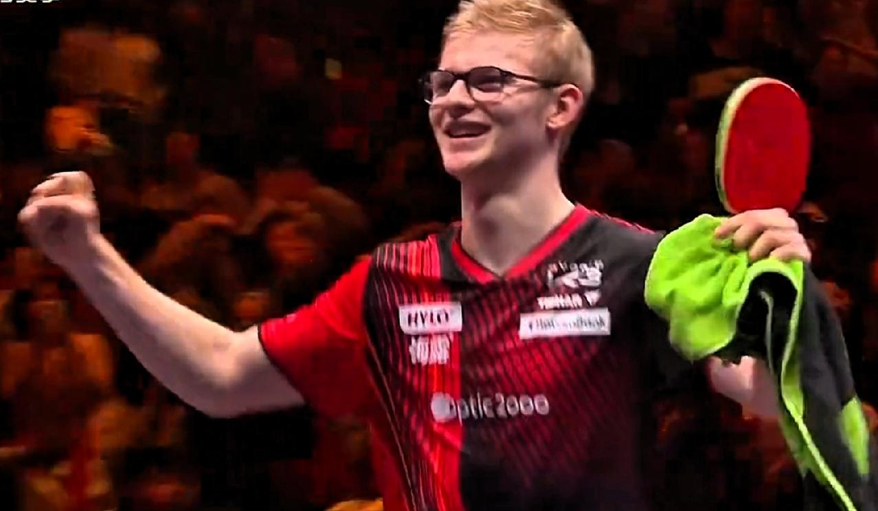 勒布伦13-11再下一城，总比分4-1战胜温瑞博，夺得冠军！
温瑞博挽救2个赛点