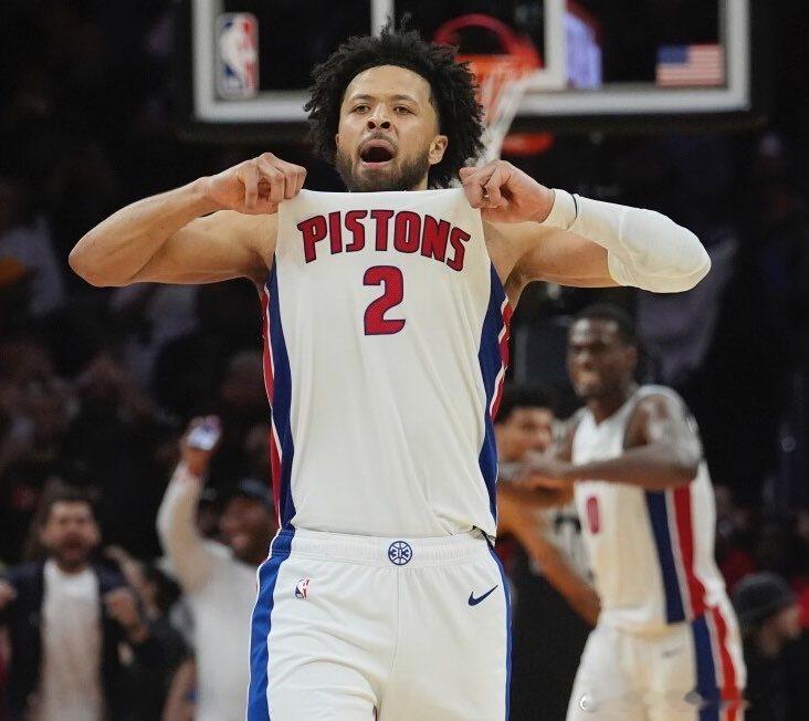 NBA  据统计，坎宁安生涯前18场季后赛合计送出101次失误，历史断档第一。坎