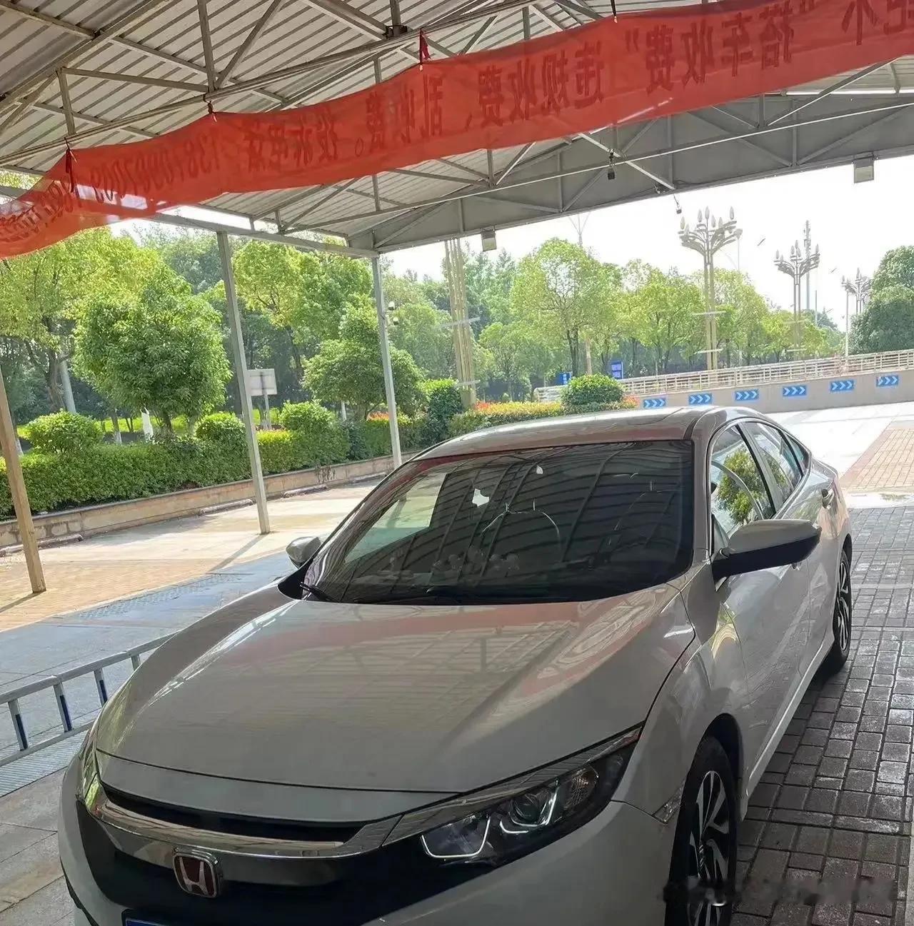 朋友人生第一台车 他姐夫3万卖我的19年思域咋样

各位兄弟们十代思域这台车怎么