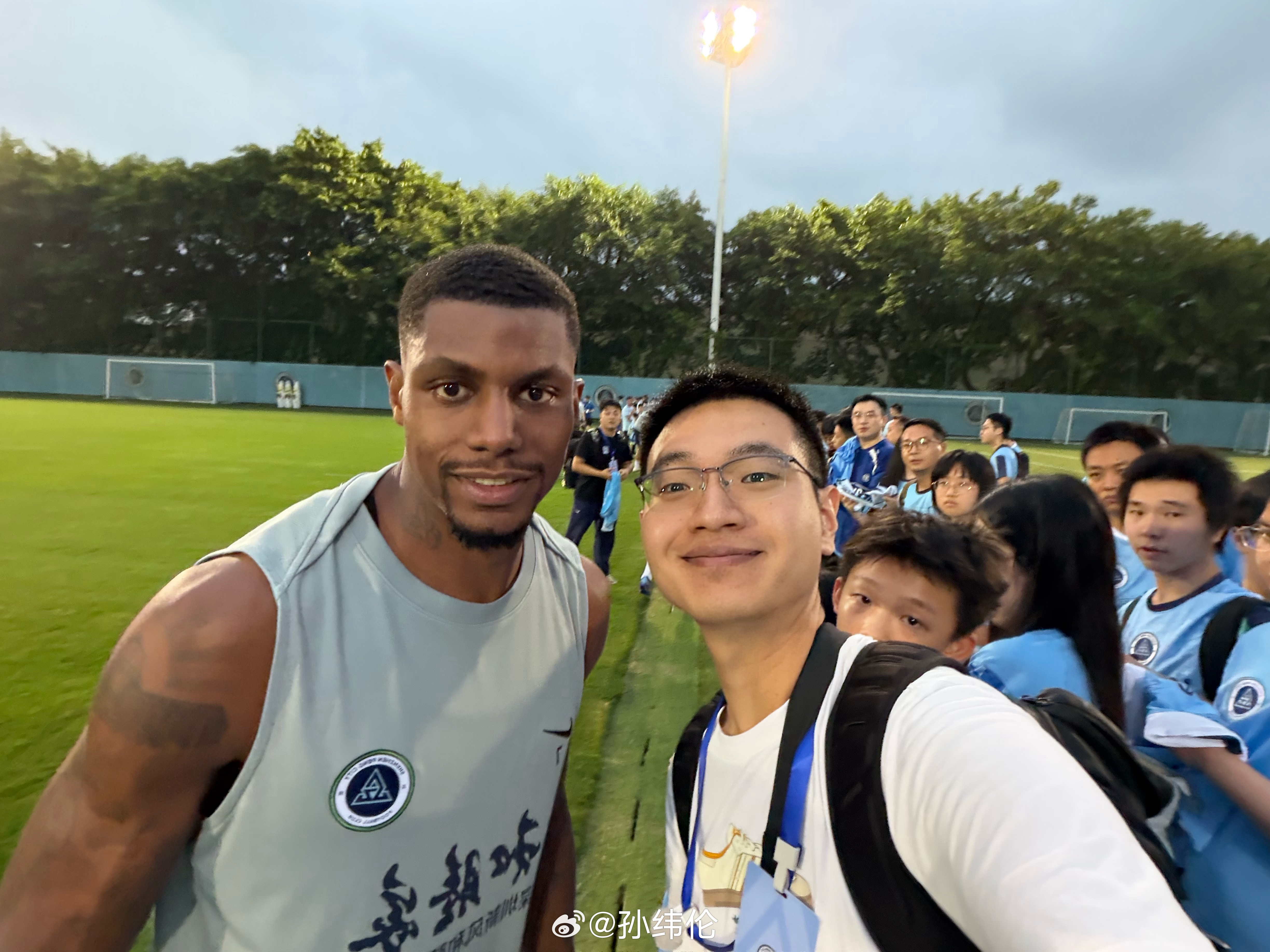 周末的快乐还得是新鹏城的开放日不得不说是真的爽深圳新鹏城中超联赛 深圳·深航假日