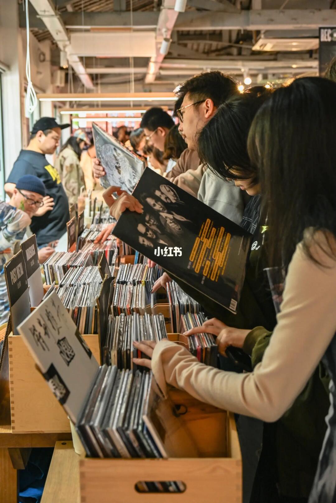 成都一年一次唱片大市集！免费且地铁直达！