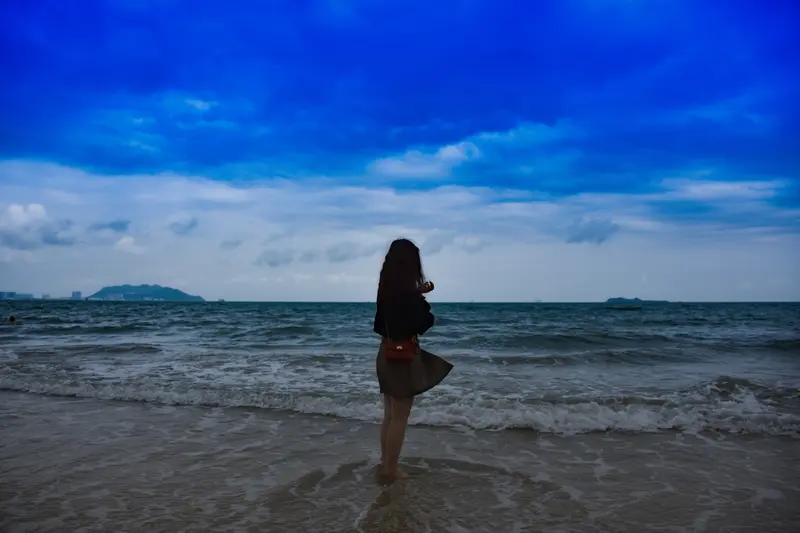 永远不要因为生气，就说刻薄话：你的怒气很快会消散，而你的刻薄话会伤人一生❗