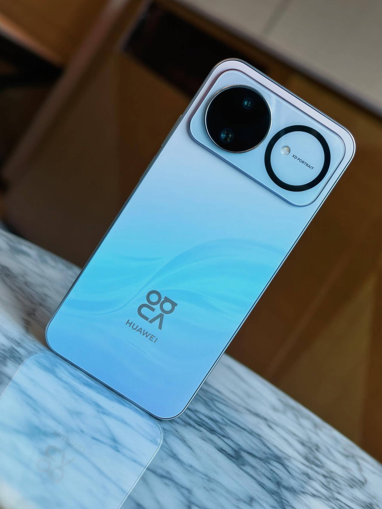 刚刚开箱了华为nova16，简单聊聊nova16系列上手体验  ：

1、6.6