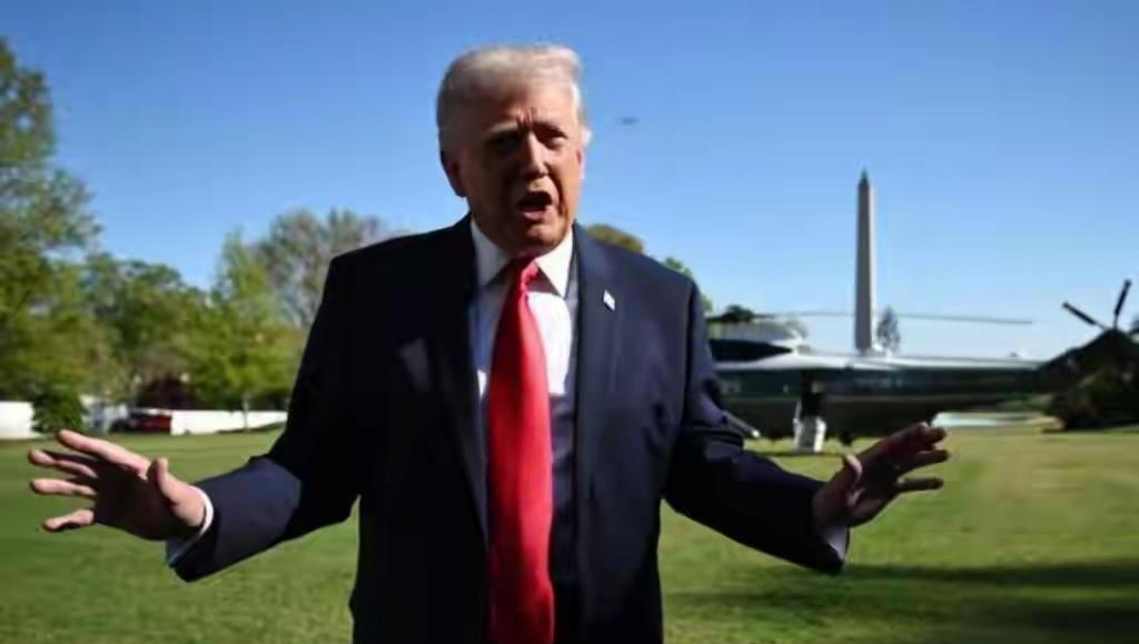 特朗普称美伊谈判会实现，无论“好商量”还是“来硬的”

“这事会成的。无论如何。