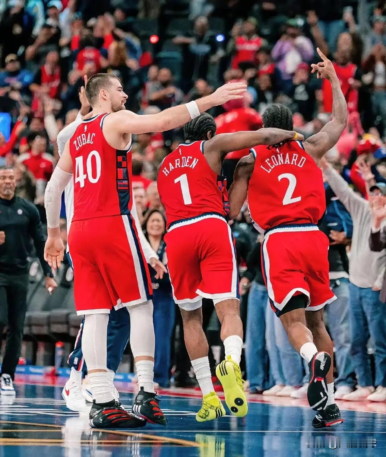 祖八已经到了人人喊打的地步了！


祖八不是现在变得这样，是一直都这样，只是去年