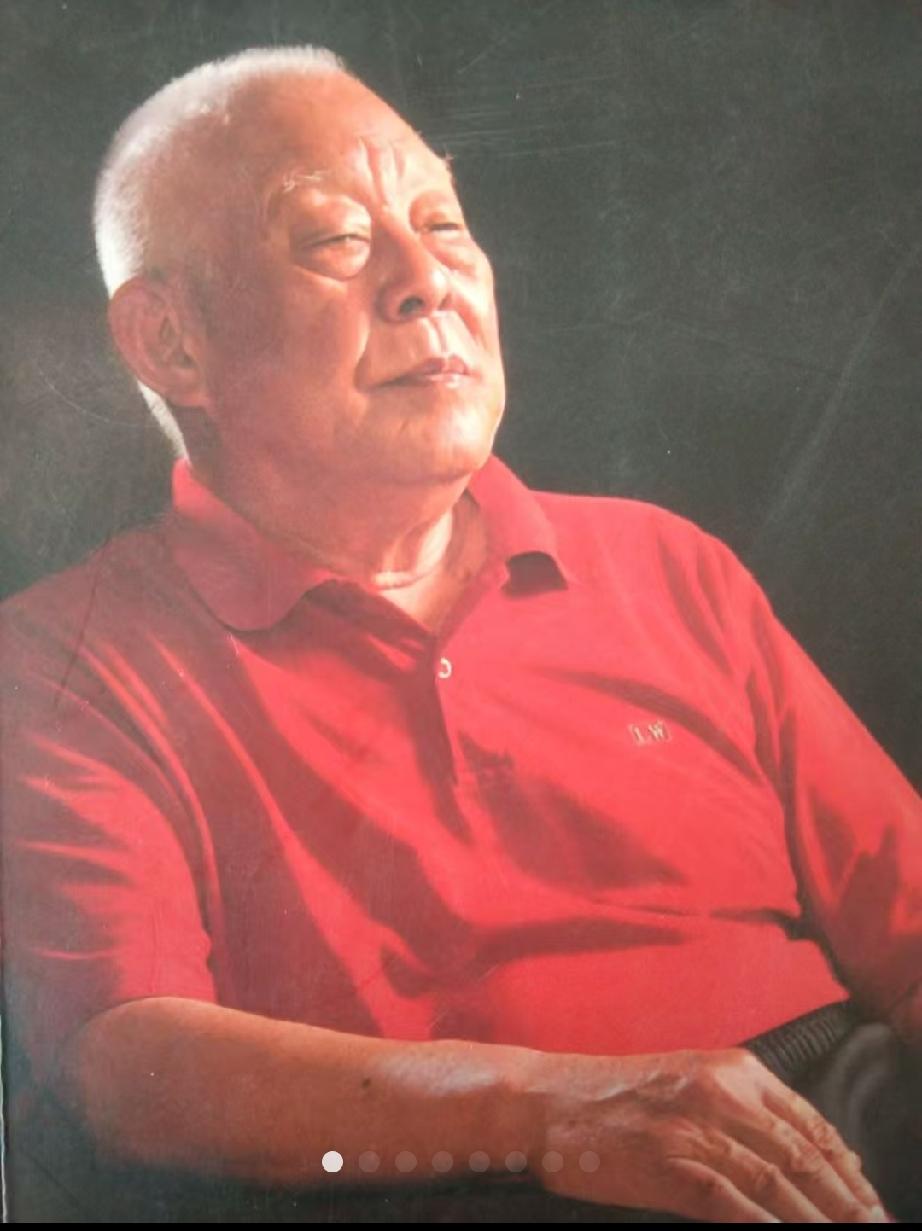 单县人物｜谢孔宾
谢孔宾，字卓伦，号明心斋主，菏泽学院教授，书法家，书法教育家。