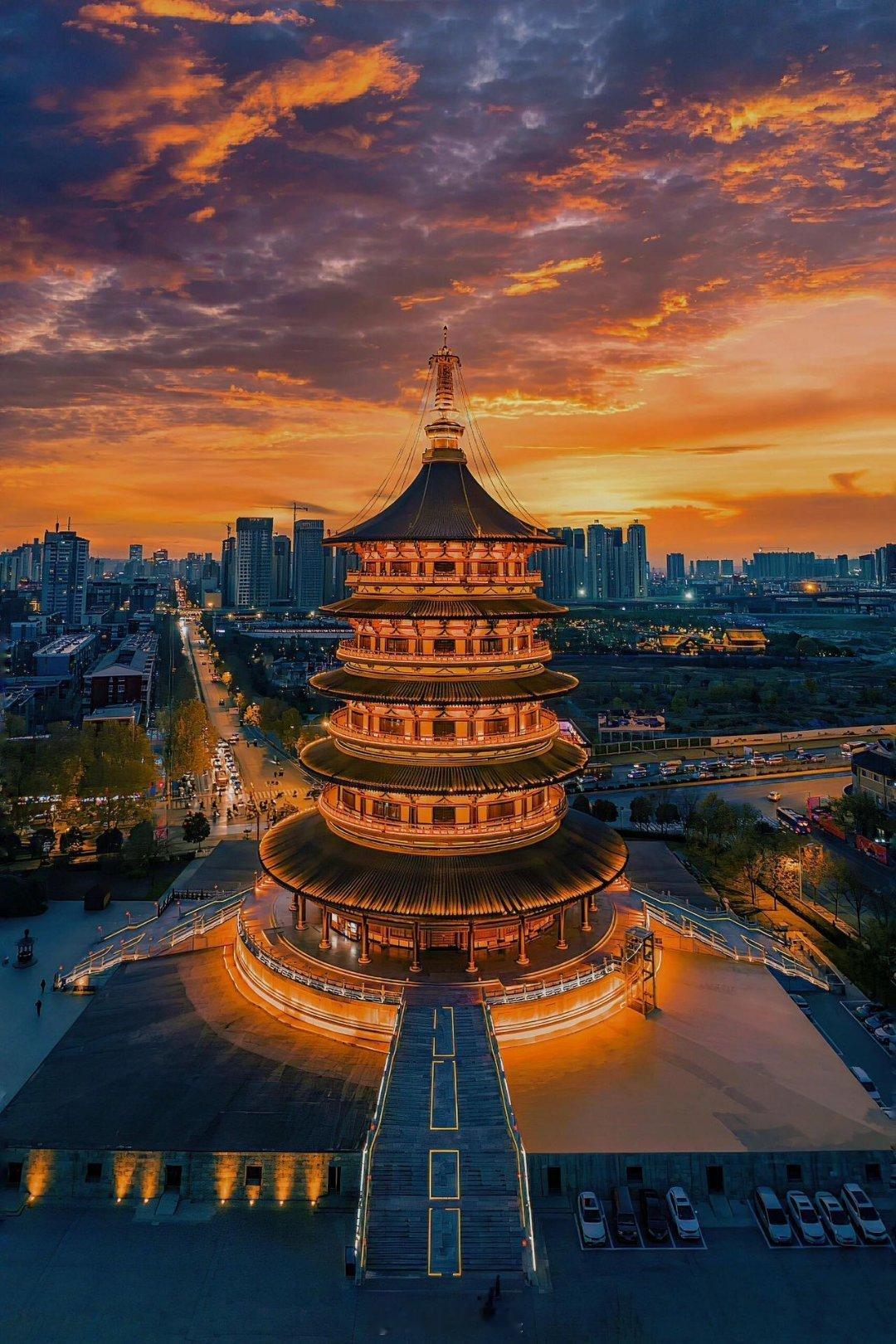 这些唐诗里藏着不一样的洛阳之美  唐诗里的河南真的中  唐诗就像时光的画笔，绘出