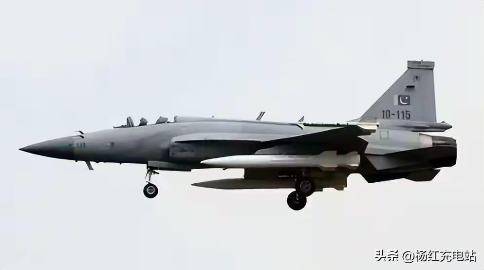 中国军工新突破：导弹装备落地欧洲，重塑国际军贸格局
 
近日，一组塞尔维亚米格-