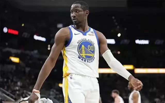 2号一大早，NBA再爆2个重磅新消息——


①、伴随着冬期交易截止日（2月7日