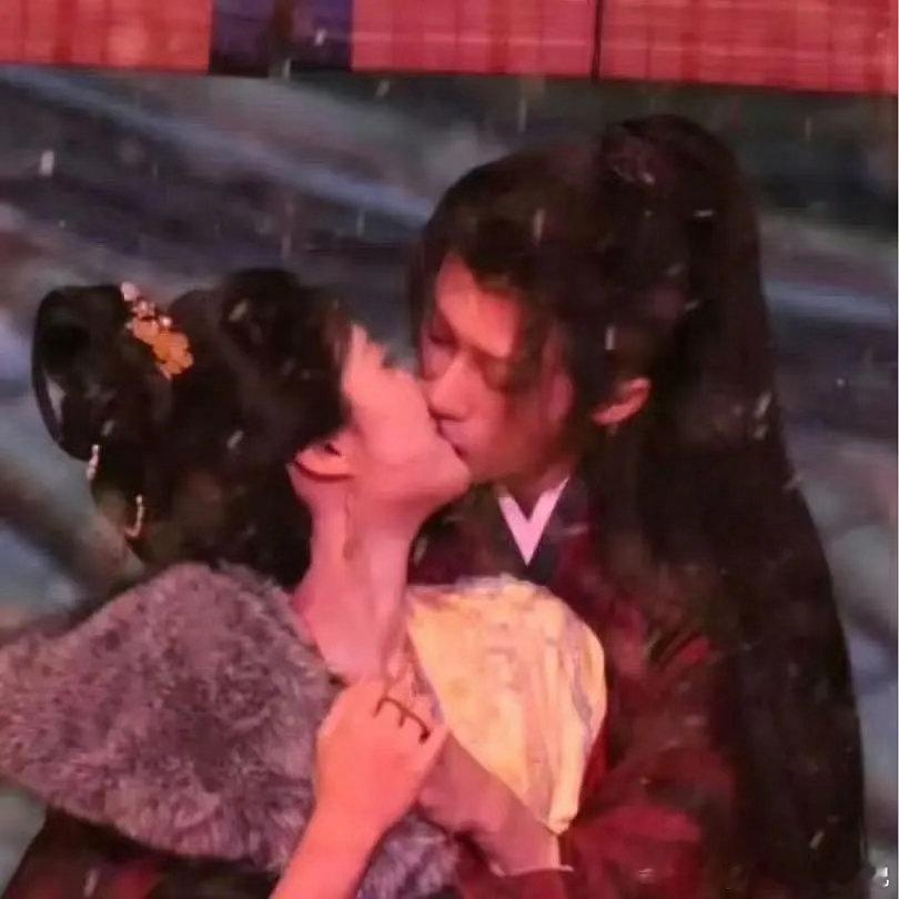 檀健次 卢昱晓 曹骏 这是古装剧版本的燃冬吗？ 