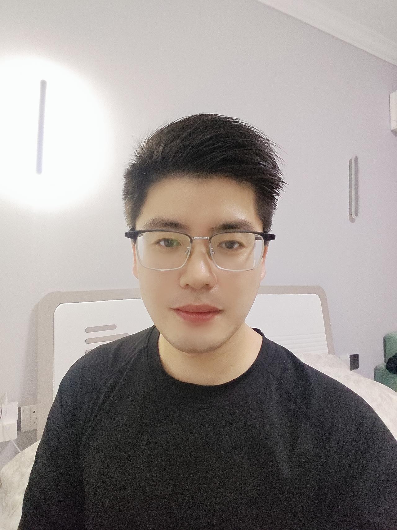 85年12月的牛，42岁未婚未育
刚刷到一个结婚的视频
一个97年的贵州小伙子今
