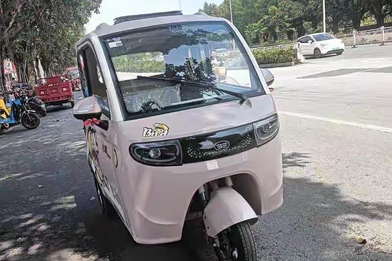 哈哈，聊城的“老头乐”变成了这“宝妈乐”。这种小棚子车在聊城街头确实越来越常见了