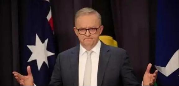 当初澳大利亚仗着铁矿石卡中国脖子时，所有人都以为这会是一场硬碰硬的资源大战。可谁