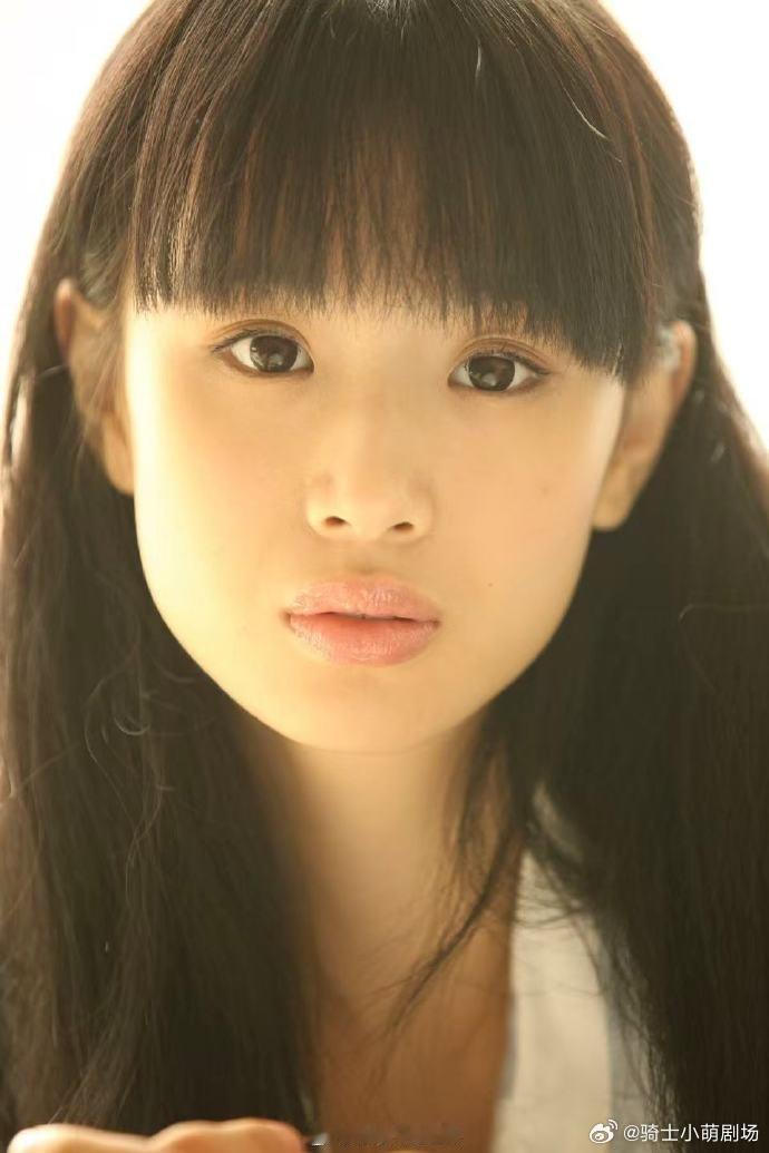 李梦新剧利用孩子上位来看娱乐职场进阶还能这么玩？李梦这角色太硬茬了，看得我手心冒