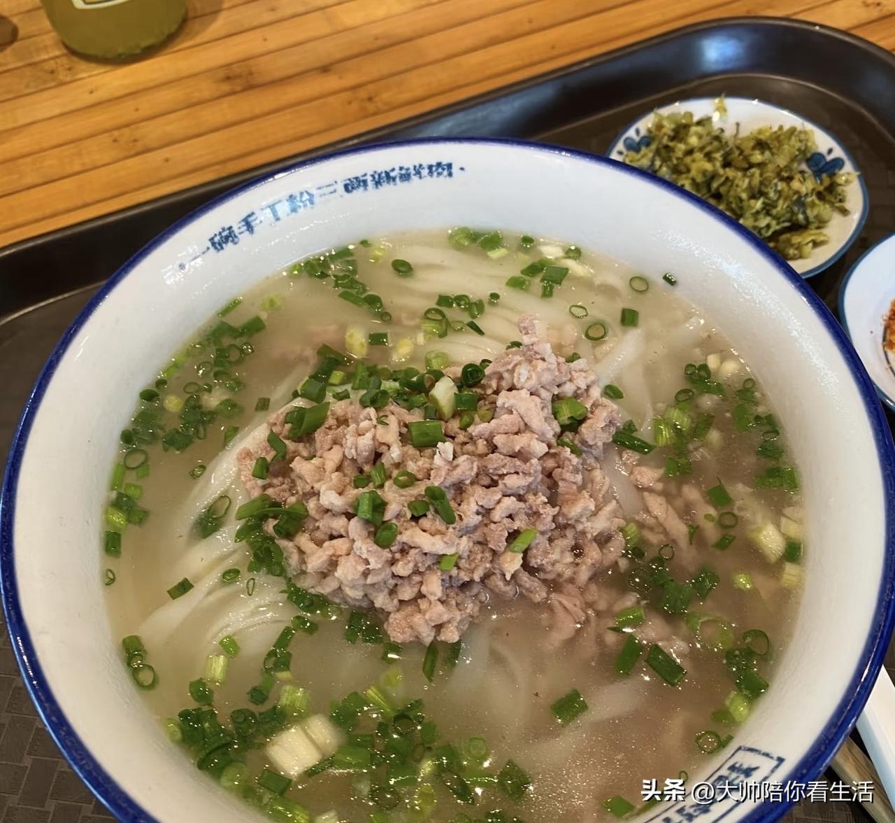 • 健康永远是第一位，没了健康，再多名利都没意义。

• 别讨好所有人，喜欢你的