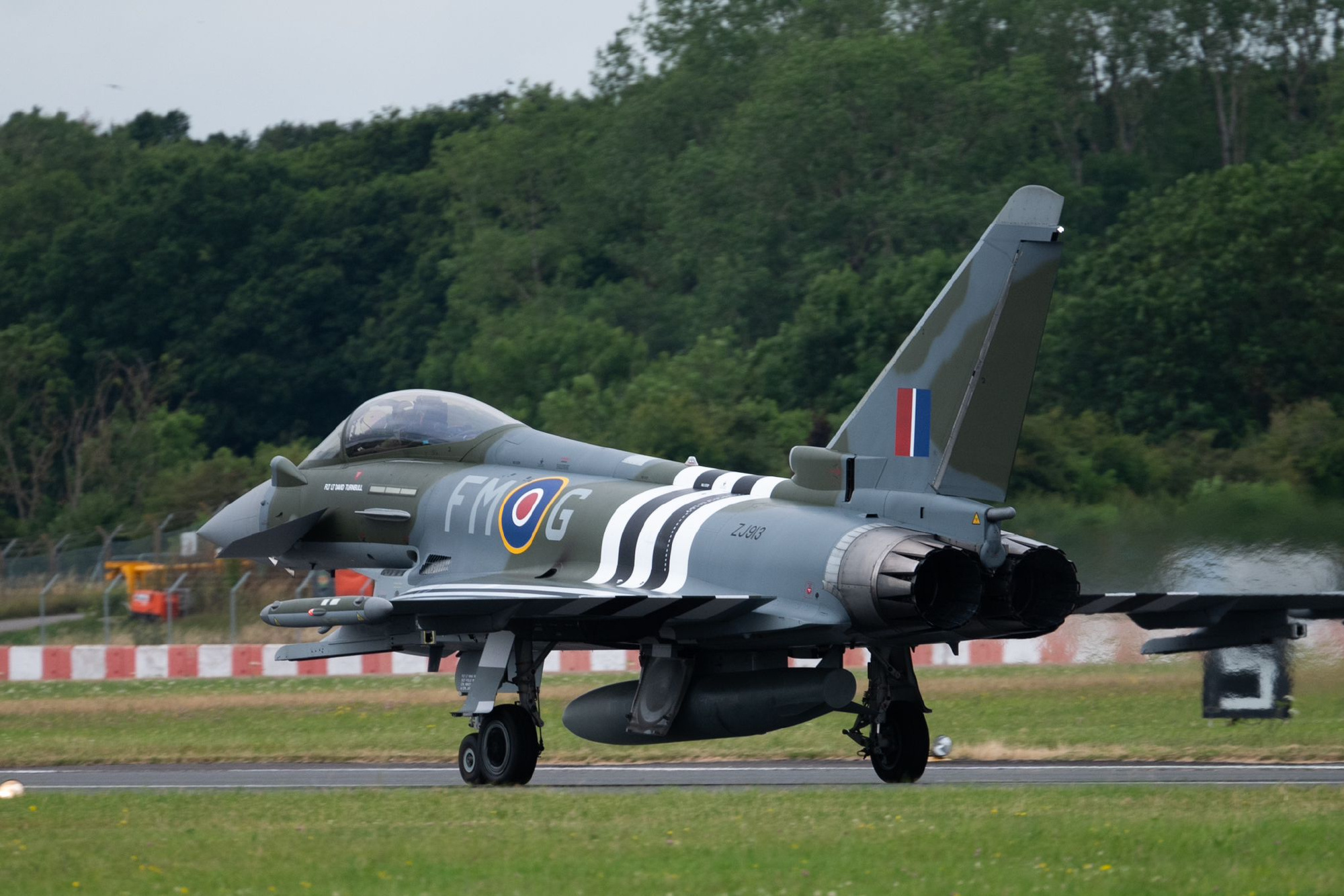 分享圖片：英國/德國/意大利/西班牙歐洲戰鬥機EF2000“颱風”戰鬥機 