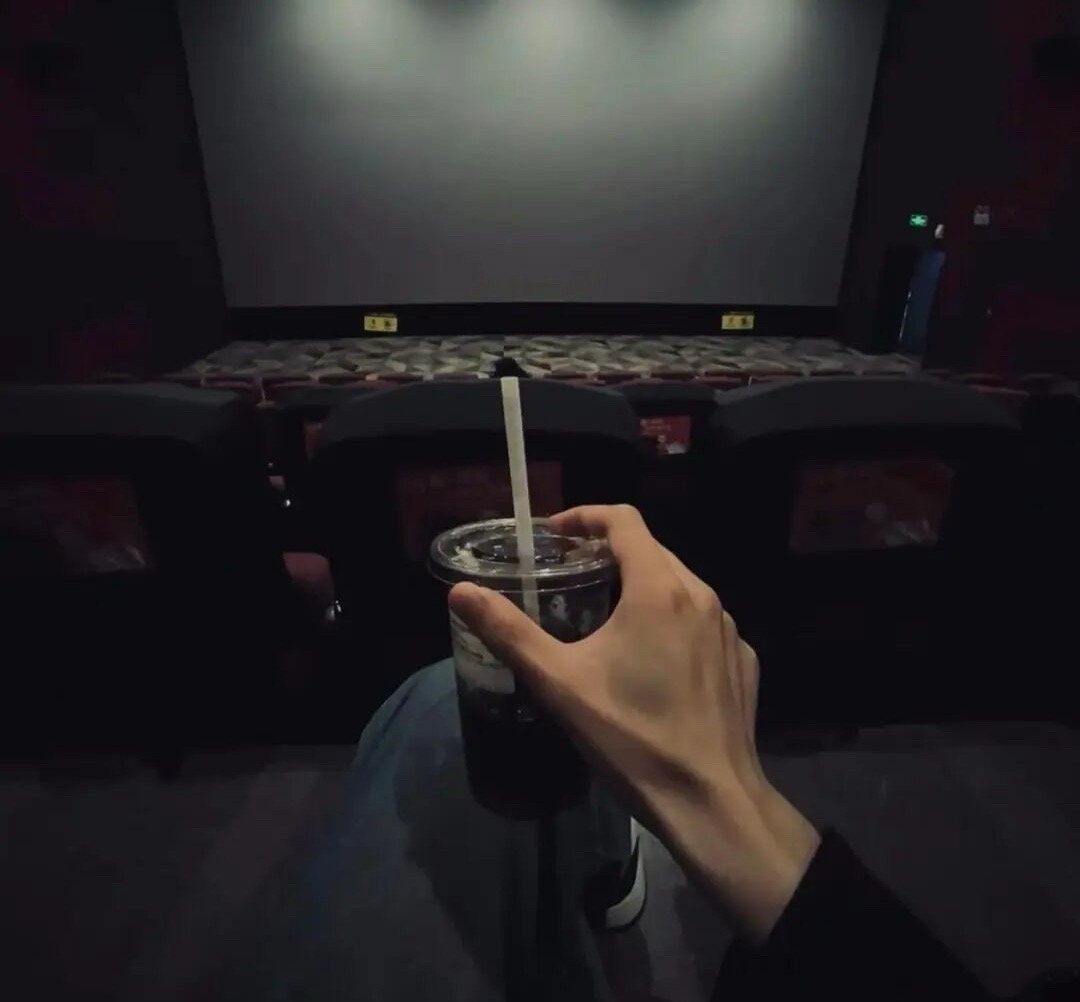 你总是明知故问 他们曾经是恋人怎么会不相爱呢 