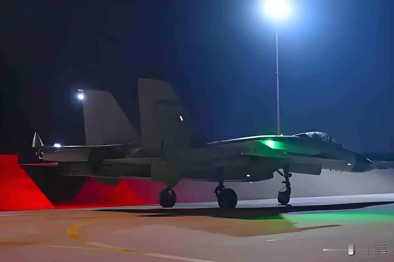 现在，蓝星上最强大的军事强国不多，美国算一个。但是他们用武力威慑，航母巡游，在别