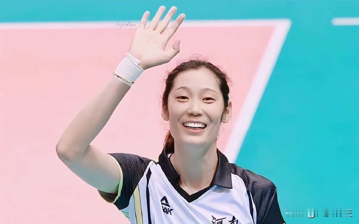 美美的婷，朱婷官宣回归中国女排

　   4月8日，朱婷通过社交媒体平台宣布，她