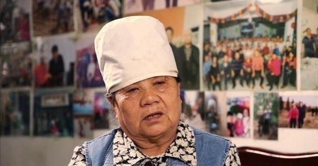 1983年，韩雅琴的早餐店，来了4名刑满释放的寸头少年，出于心善，韩雅琴给他们盛