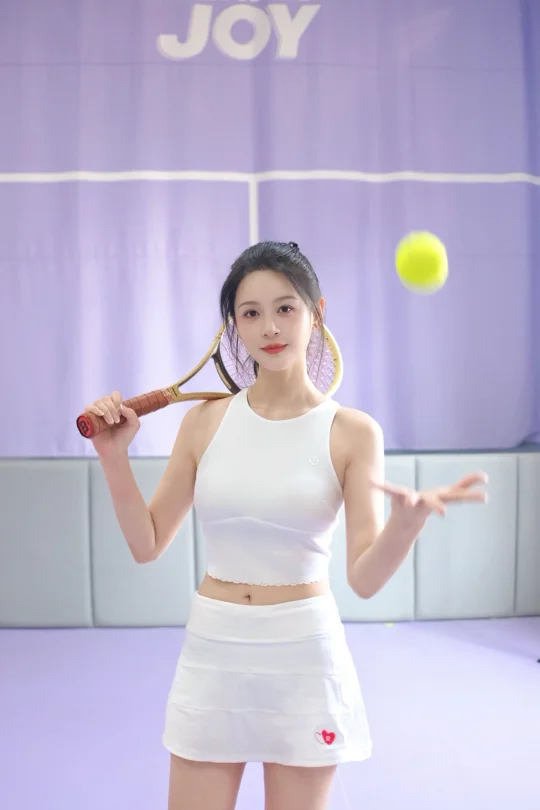 网球初体验🎾我打球球也打我