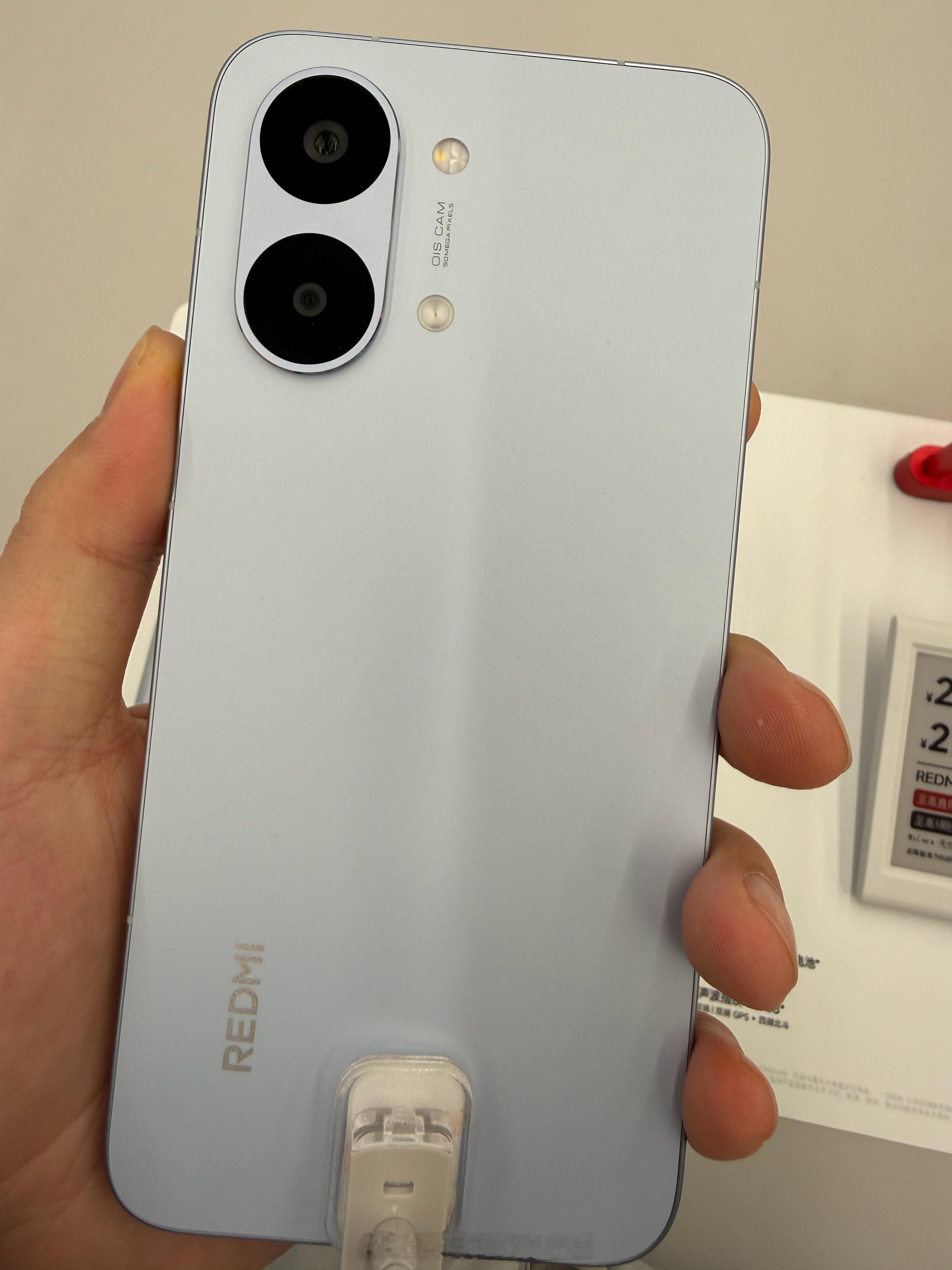 这个橙色是真的丑