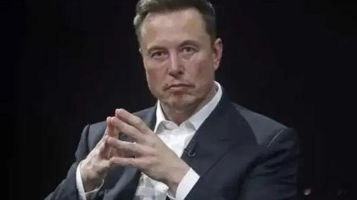 马斯克这次是真的急了。一部四小时的纪录片《Musk》在威尼斯首映，把他描述为“混