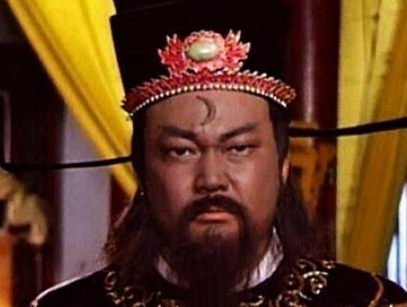 1062年，包拯去世，出殡当天发生了一件奇怪的事，原来，他临终时悄悄告诉女婿文效