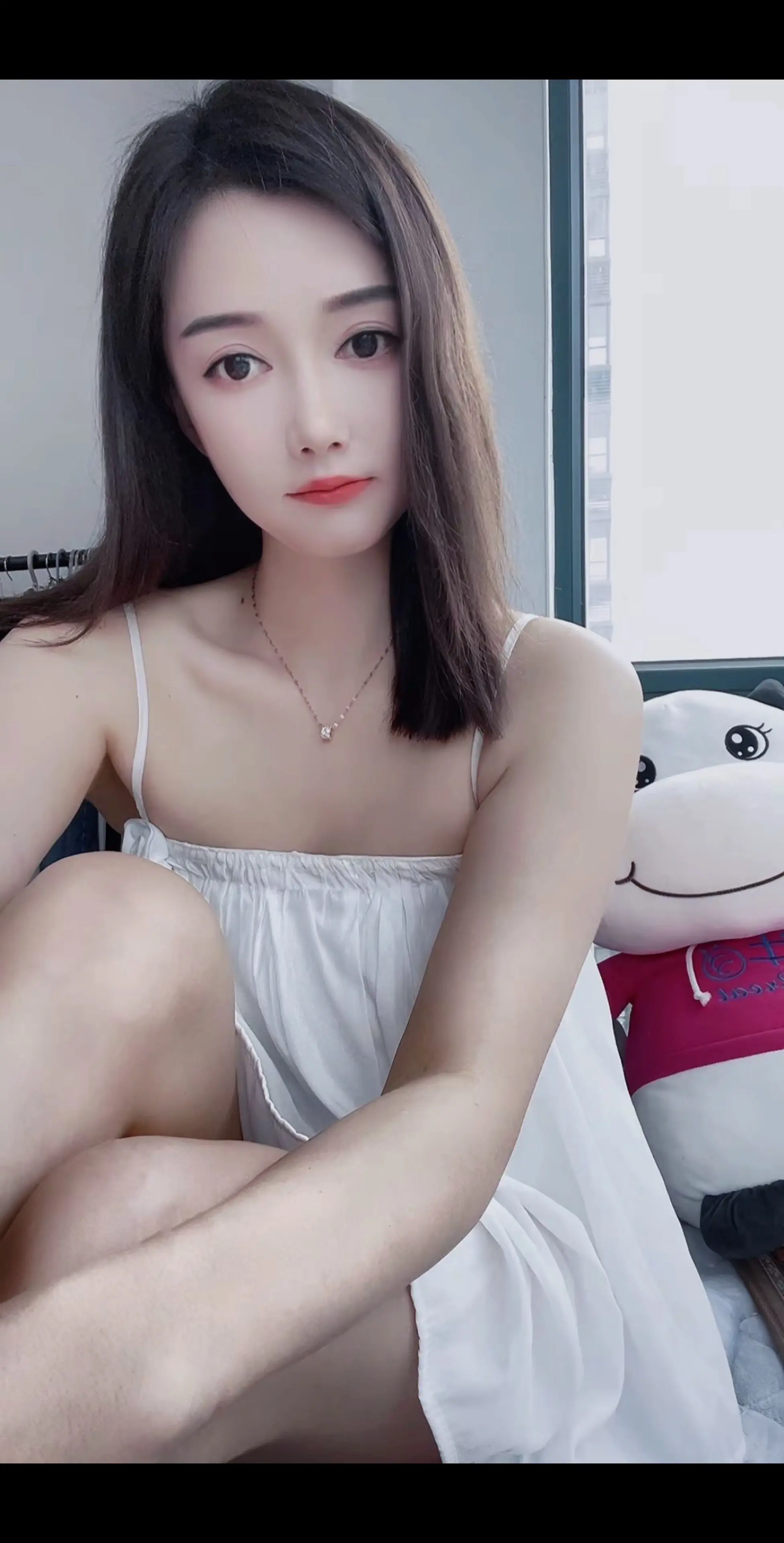 我嘴硬到什么程度呢！就比如我眼泪都掉下来了，还是跟你说了句，我没事！