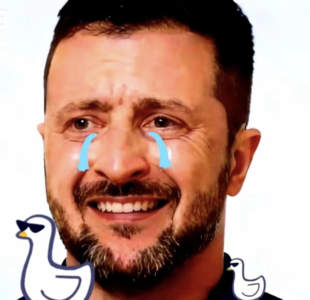 一整支车队，12辆装甲车，23辆军用卡车，就那么在一夜之间，从地图上被抹掉了。