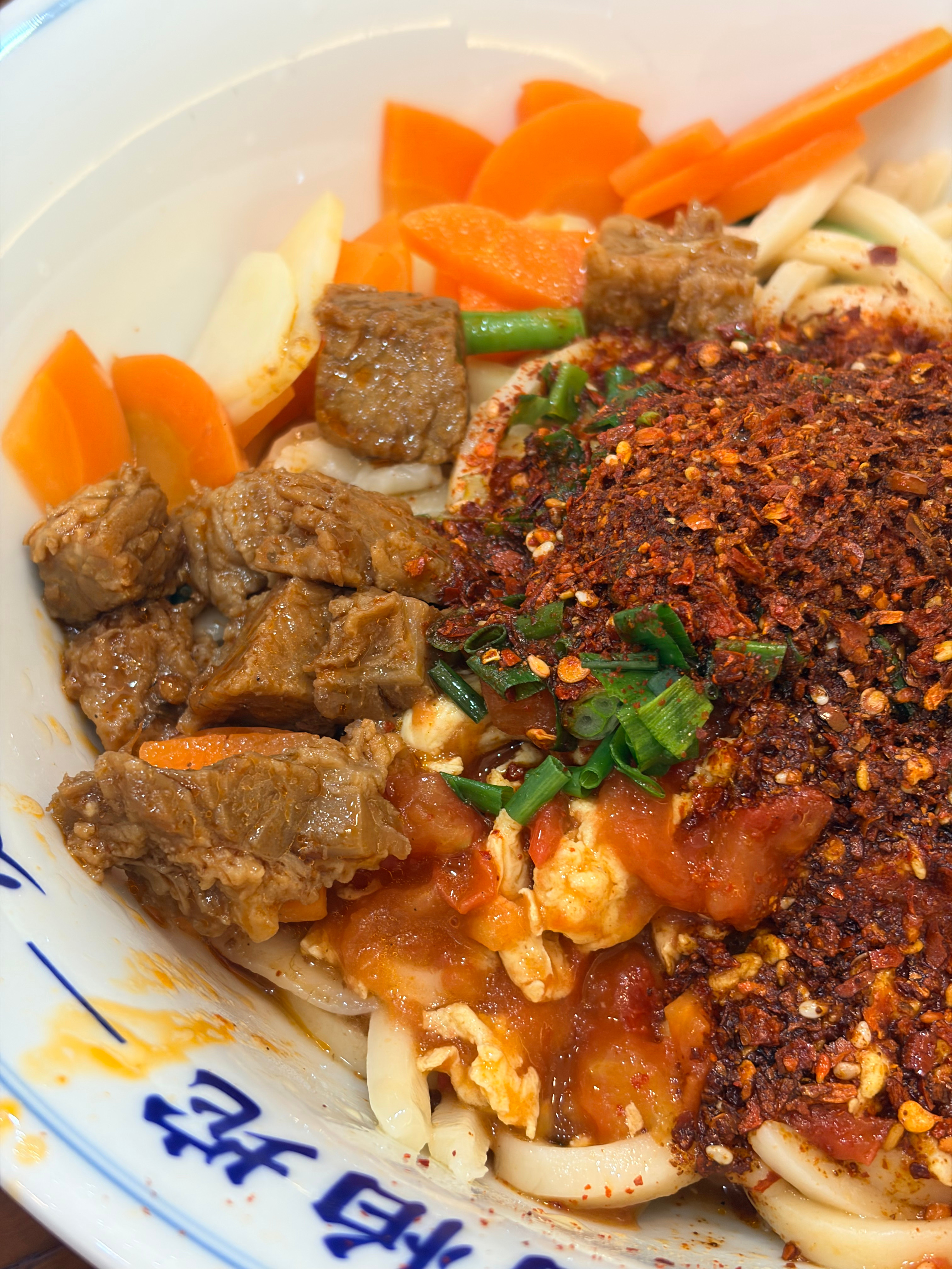 这个月经常在外面吃饭感觉都把自己吃胖了程远其实是个美食博主