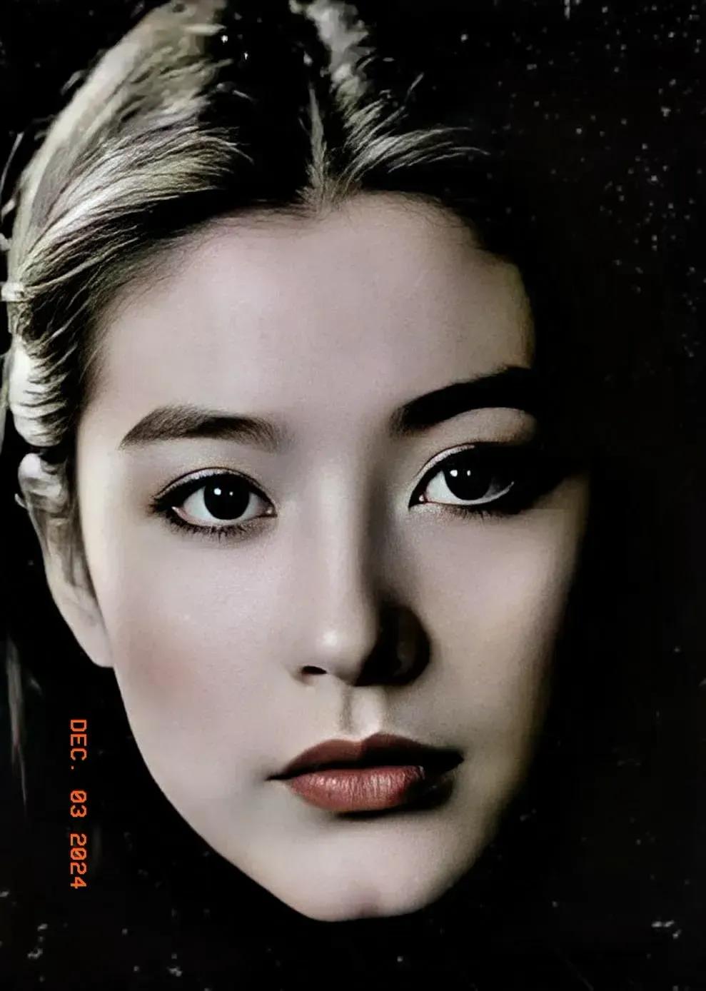 林青霞，5000年一遇的美女，亚洲第一美女，但是美的不彻底，比陈红还是差点意思。