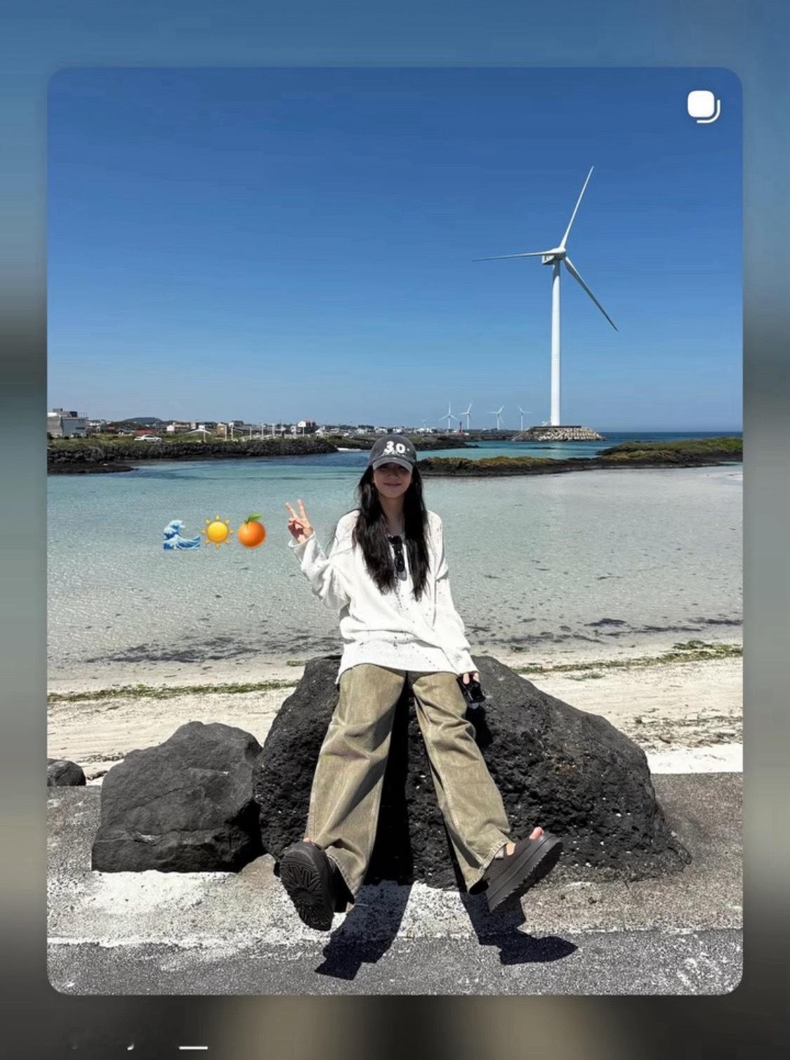 kimjisoo美甲师: 「电光巴洛克·昼夜更迭」🎀🌊关于这款美甲还有一段很