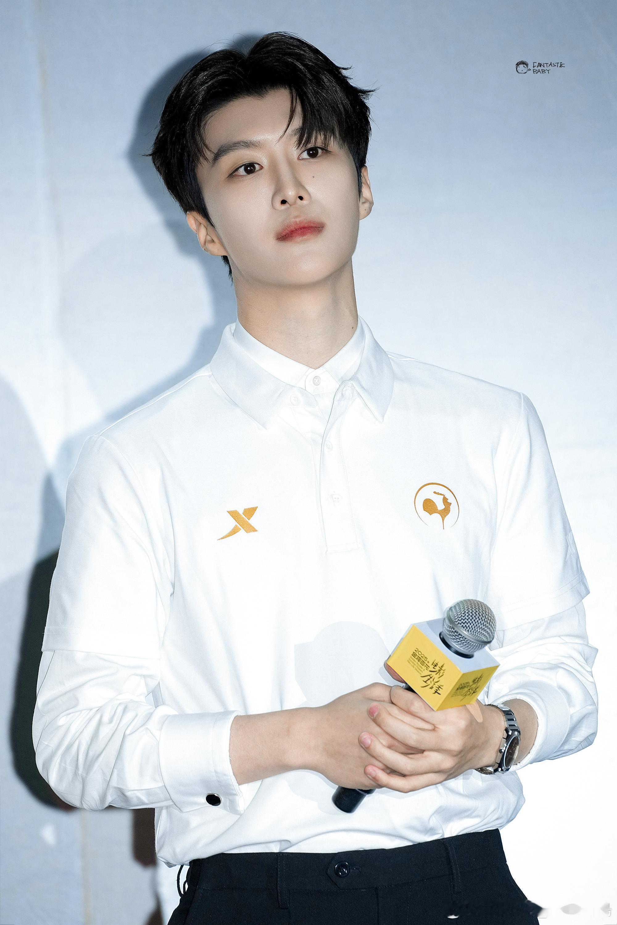 范丞丞范丞丞杨澄 fcc范丞丞人生路不熟 fcc范丞丞特步品牌代言人 海的那边就