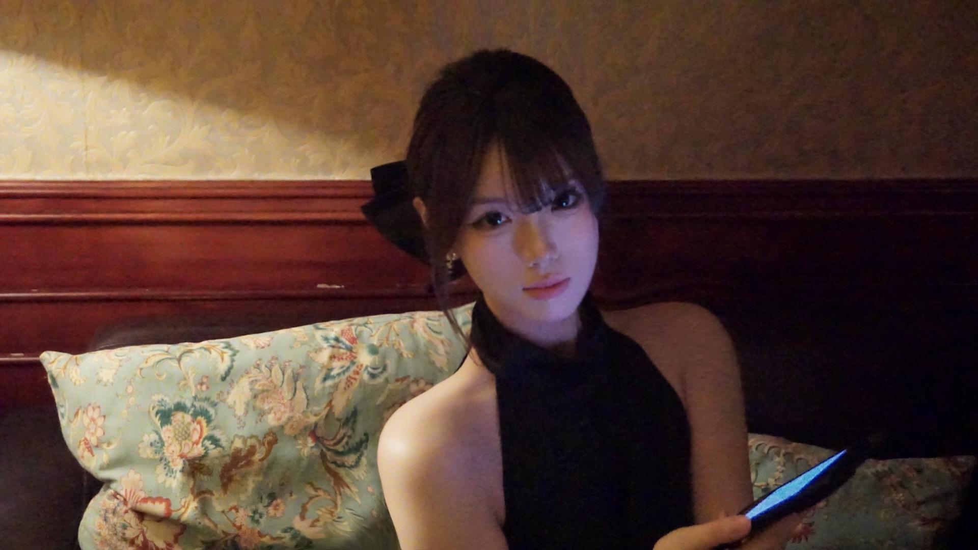 我们的距离是0.6厘米，那是屏幕的厚度，如果我的眼泪掉下去，你那里会下...