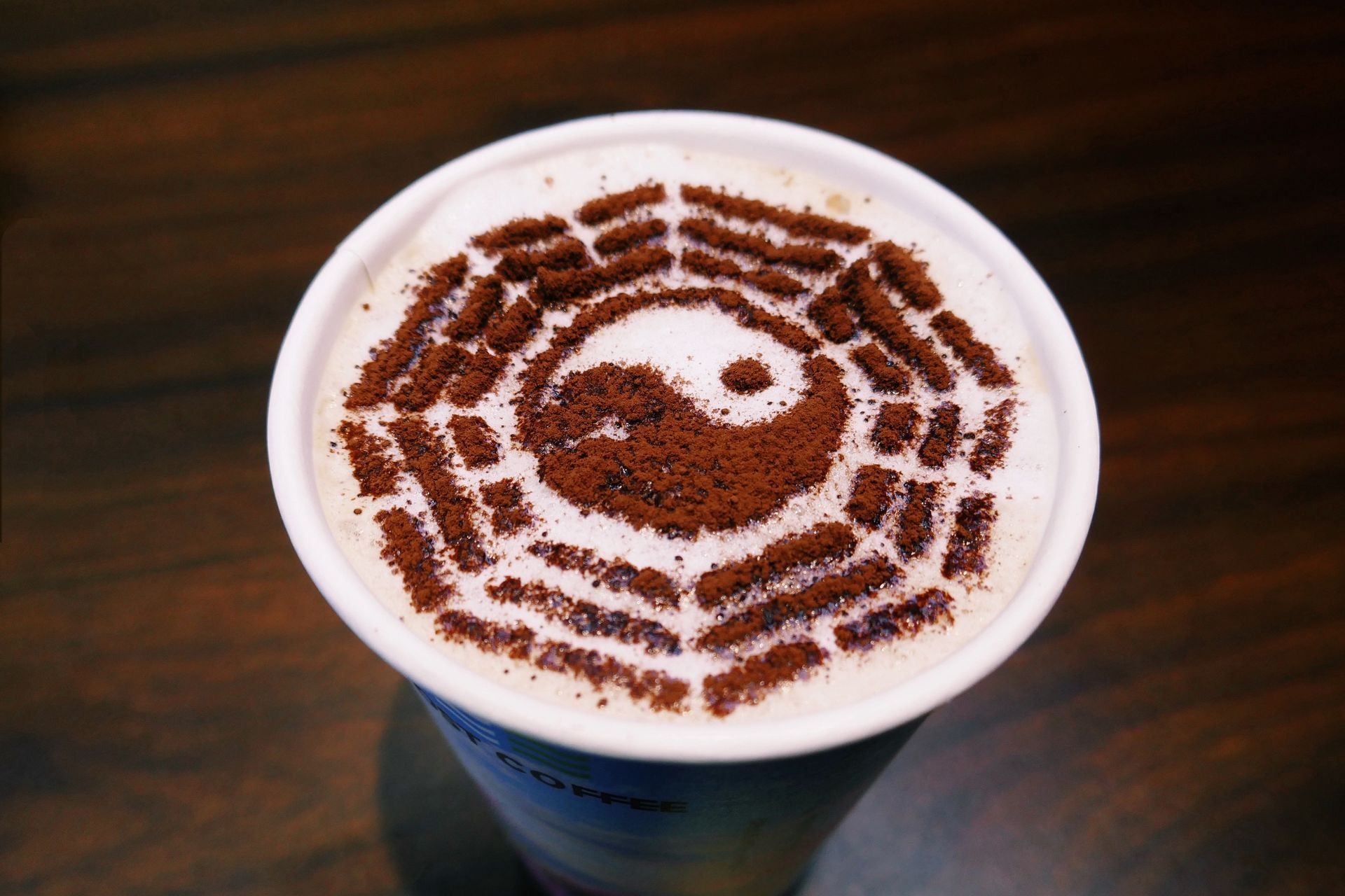 内耗人的终极解药：立刻止损。别再反复琢磨别人一句话的潜台词，别再为没发生的事提前