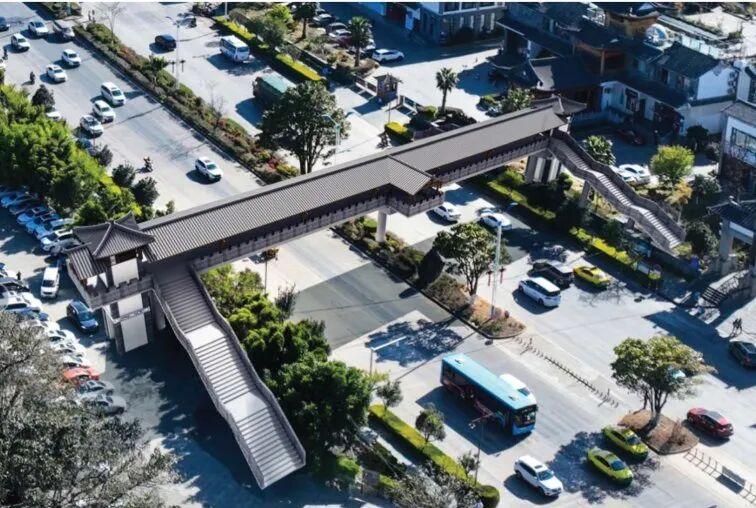 大理古城三月街段214国道将新建一座人行天桥正公示中，预计投资约1887.03万