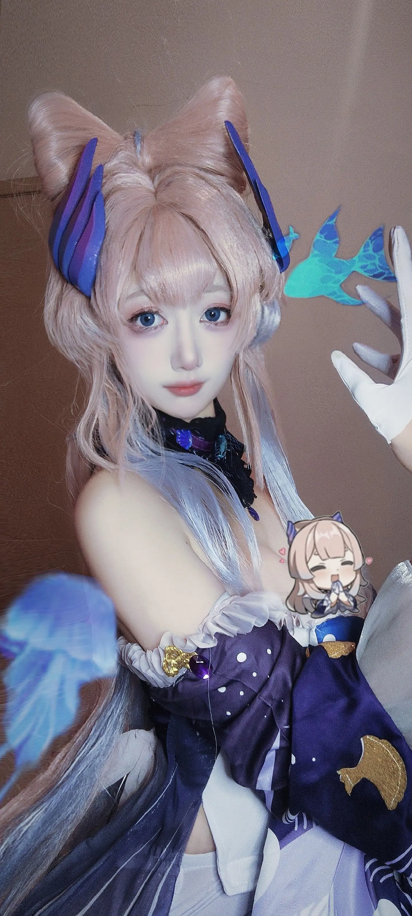 你离得好远，听不清我心里的那片海。