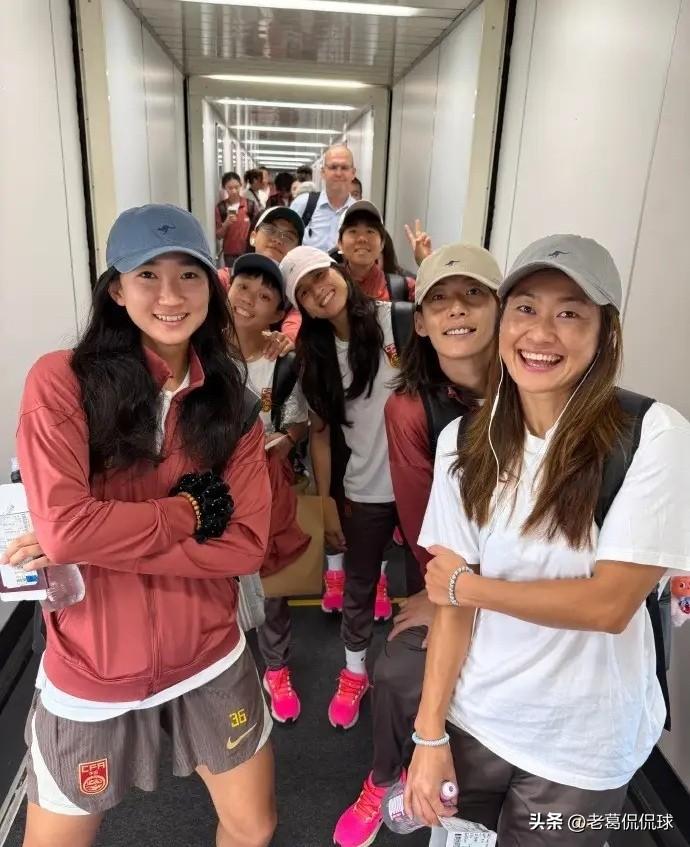 中国女足真是充满了自信！今天据国内媒体人透露，正在澳大利亚参加女足亚洲杯的中国女