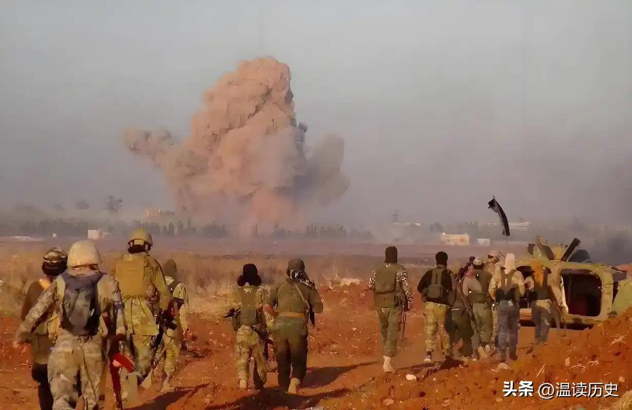 按理说，伊朗既是石油大国，也是中东大国，为啥战争一来，经济瞬间就崩溃了呢？汇率一