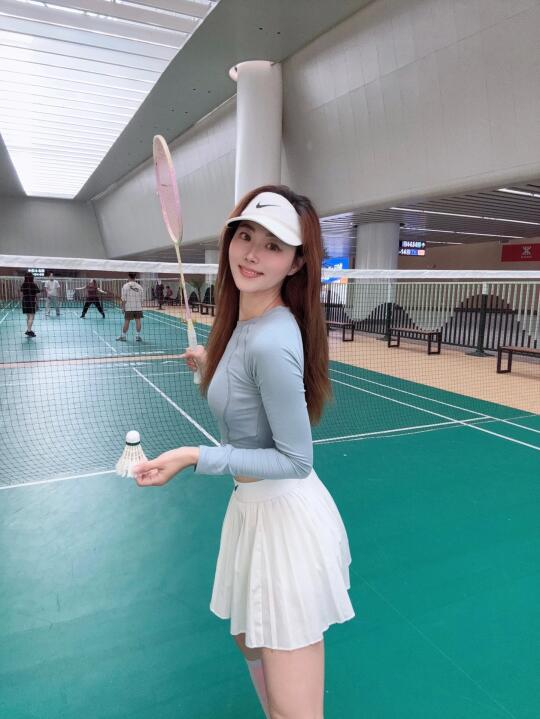 打球了🏸如果技术不够，那就颜值来凑❗️